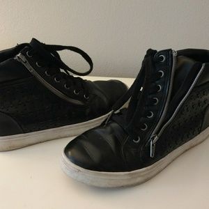 Stevie's Hightop Zip-up Sneakers, size 5